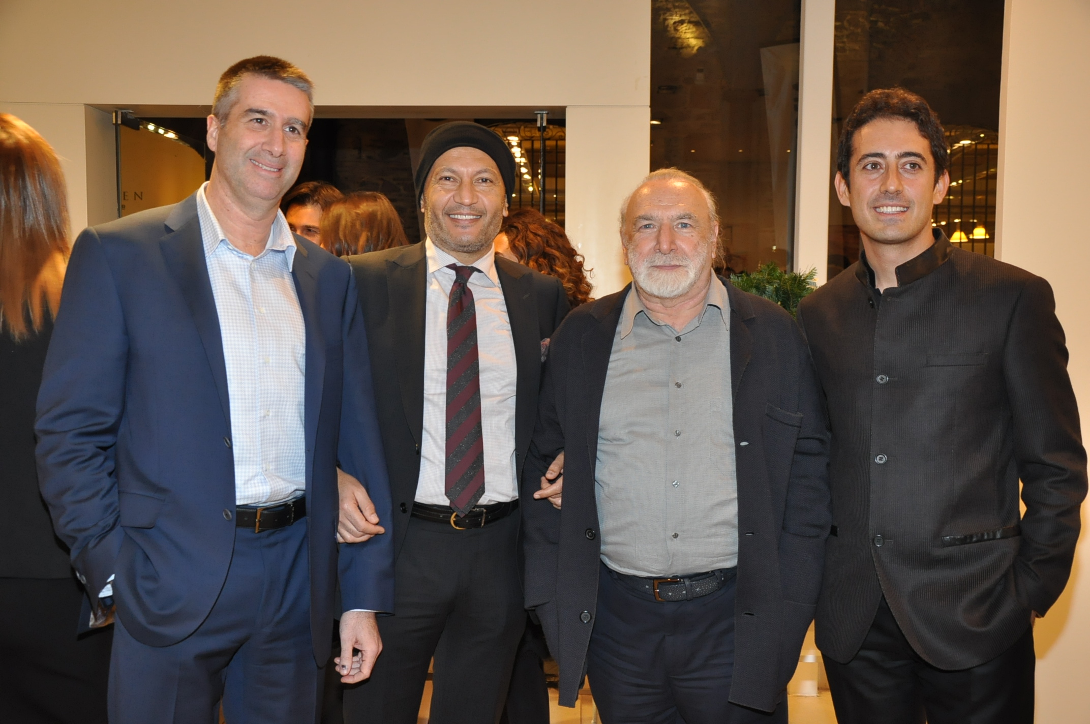 Ünlü Ressam Mehmet Güleryüz sanatseverleri biraraya