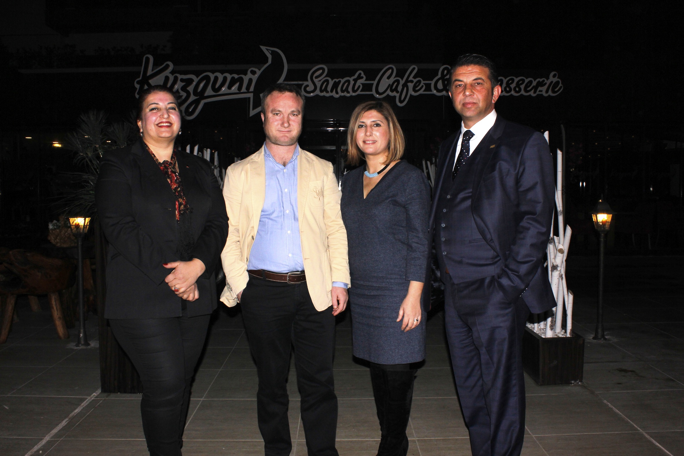 Doğrucan Ailesi Yeniyıl Partisinde Buluştu Magazin İzmir