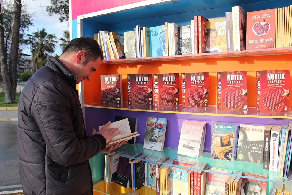 Sokak Kütüphaneleri Okurlarını Bekliyor Magazin İzmir