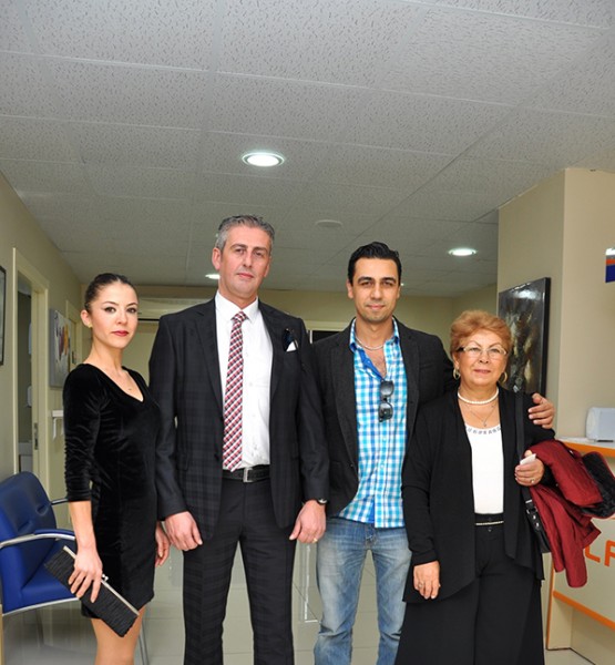 Alfa Tip Merkezi Nde Renkli Acilis Magazin Izmir