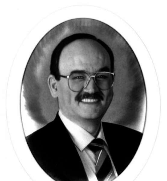 30. Dr. Burhan Özfatura (1984 - 1989)1. Kez