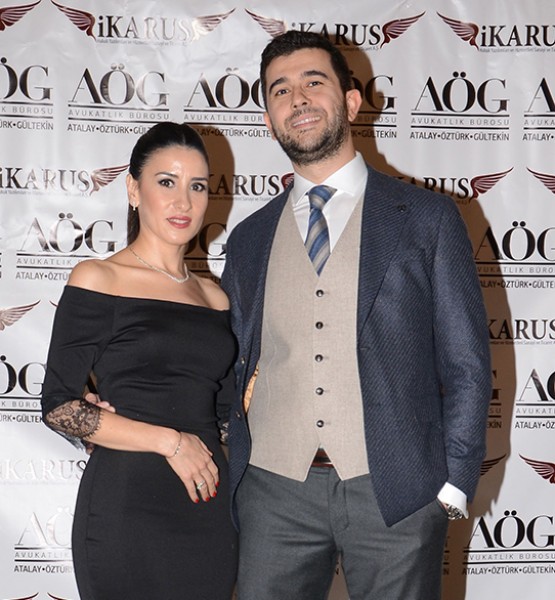 Aog Hukuk Burosu Calisanlari Yilbasini Erken Kutladi Magazin Izmir