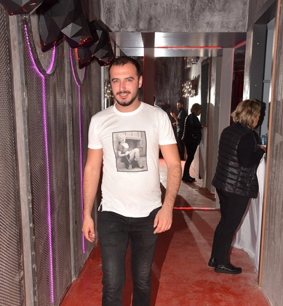 Folkart Okuz De Dolu Dizgin Eglence Magazin Izmir