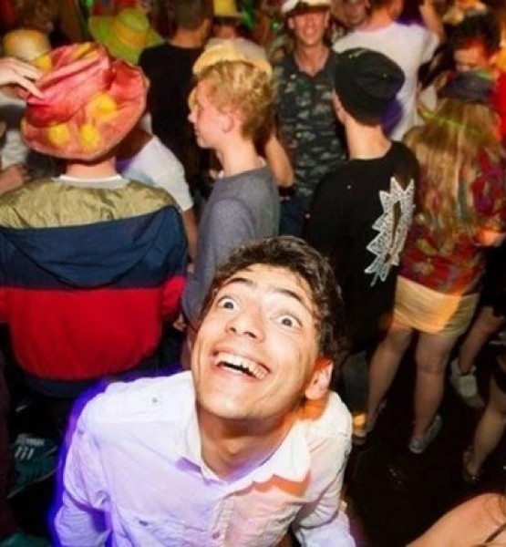 Gece Hayatinin Ilginc Anlari Magazin Izmir