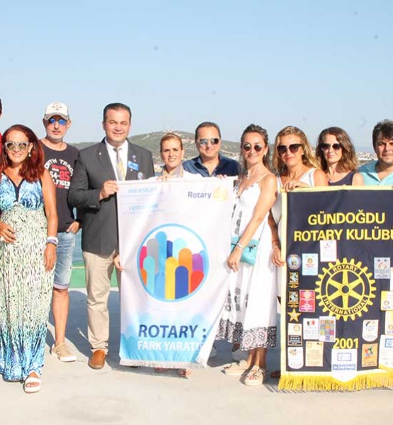 Gündoğdu Rotary Kulübü Üyeleri Toplu