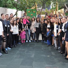 Kucuk Seyler Goztepe De Tanitim Kokteyli Magazin Izmir