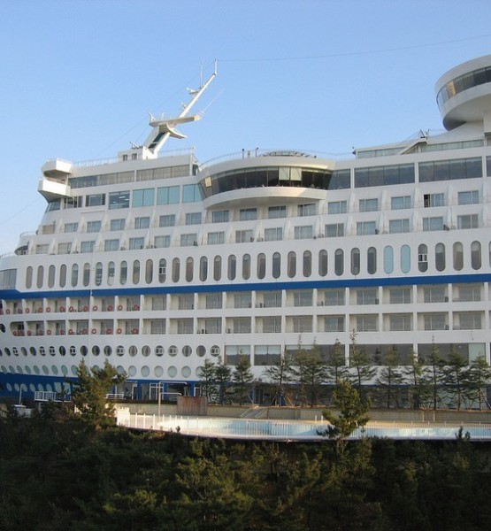 Sun Cruise Resort 6