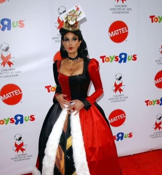 Dunya Starlarinin Cadilar Bayrami Kostumleri Magazin Izmir