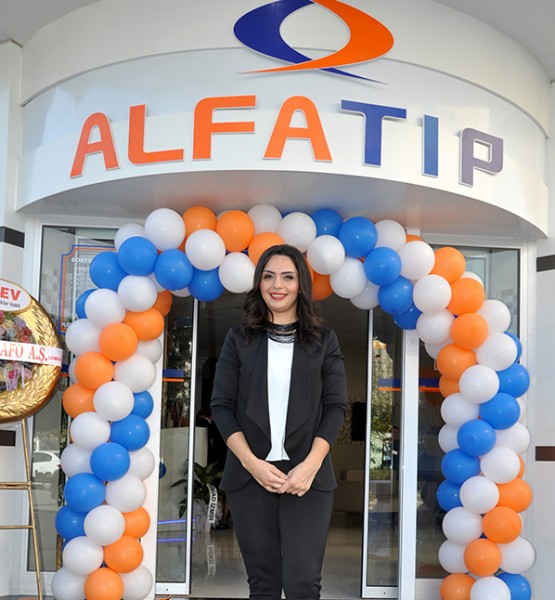 Alfa Tip Merkezi Nde Renkli Acilis Magazin Izmir